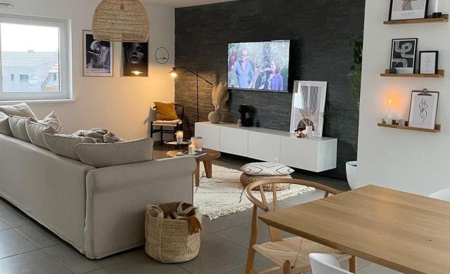 A metamorphosis of natural wood